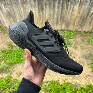 Ultraboost 2021 Triple Black